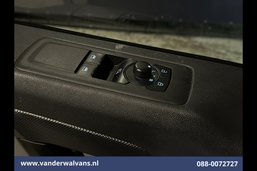Ford Transit Custom 2.0 TDCI 136pk L2H1 Euro6 Airco | Camera | Navigatie | Apple Carplay | LED | Cruisecontrol Android Auto, Stoelverwarming, Verwarmde voorruit, Verwarmbare Spiegels, Parkeersensoren, Bijrijdersbank