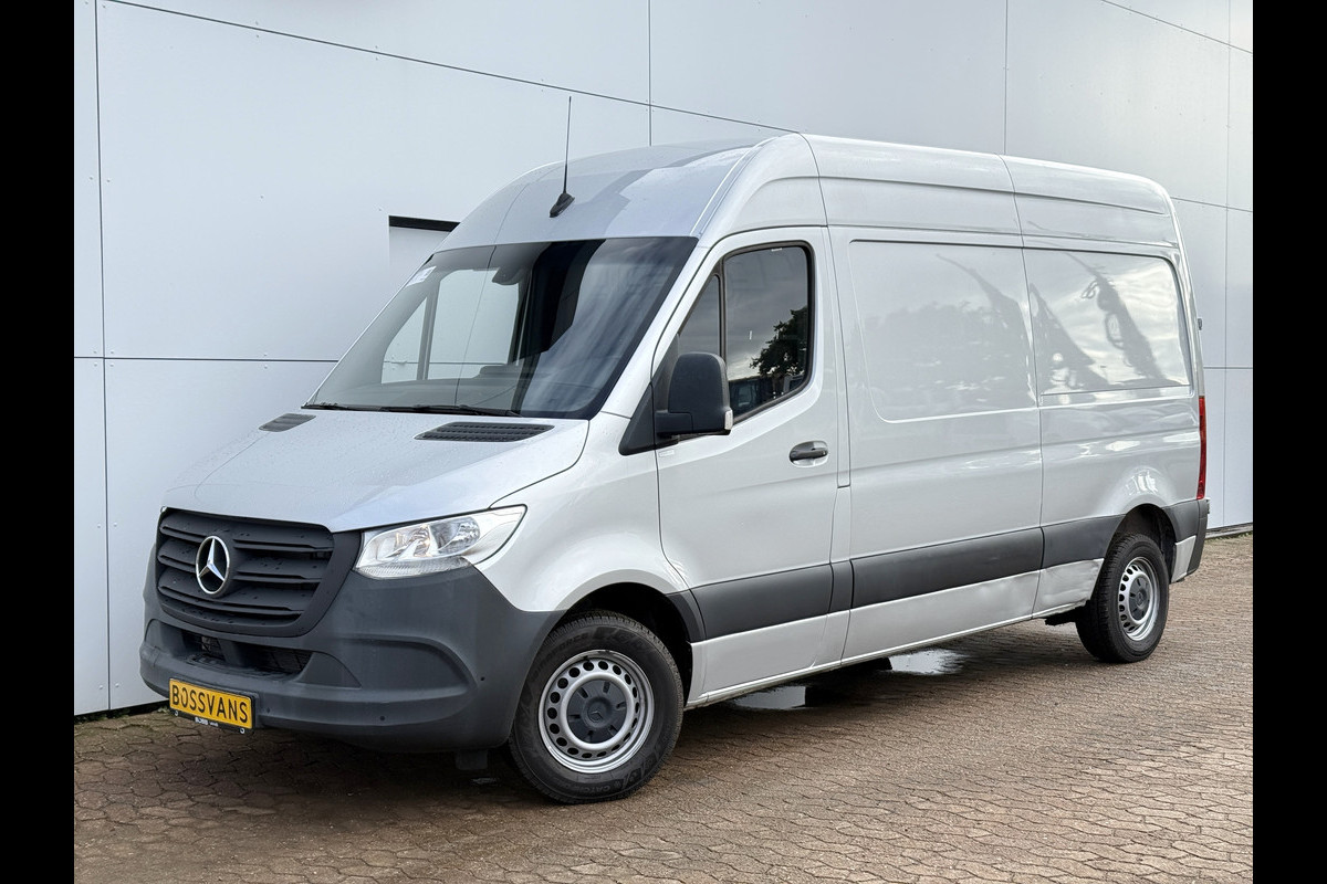 Mercedes-Benz Sprinter 215 1.9 CDI Automaat L2H2 Climate Control Apple Carplay MBUX Camera Parkeersensoren v+a