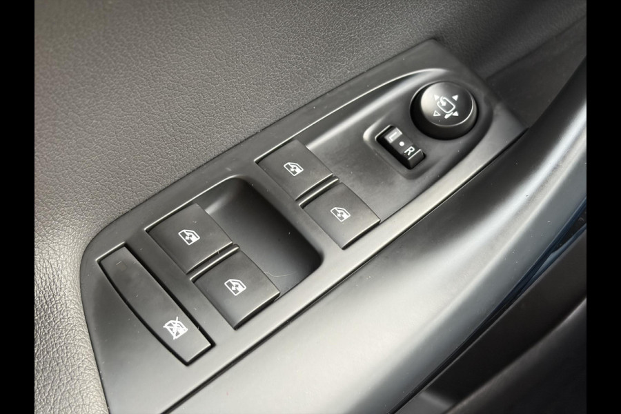 Opel Astra 1.4 Innovation ✓2e Eigenaar✓Carplay✓Keyless✓Camera✓Halfleder✓Navi✓Clima✓Cruise✓150pk✓Pdc V+A✓Rijstrooksensor✓6 Bak✓Dodehoeksensor✓17''Lm velgen✓Recent Beurt gehad✓N.A.P✓Nieuwe Apk bij Aflevering