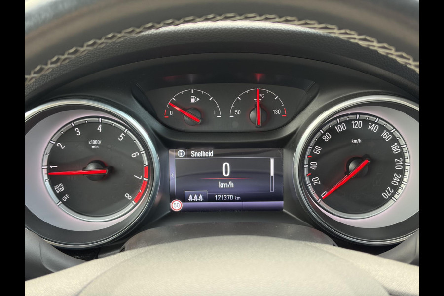 Opel Astra 1.4 Innovation ✓2e Eigenaar✓Carplay✓Keyless✓Camera✓Halfleder✓Navi✓Clima✓Cruise✓150pk✓Pdc V+A✓Rijstrooksensor✓6 Bak✓Dodehoeksensor✓17''Lm velgen✓Recent Beurt gehad✓N.A.P✓Nieuwe Apk bij Aflevering