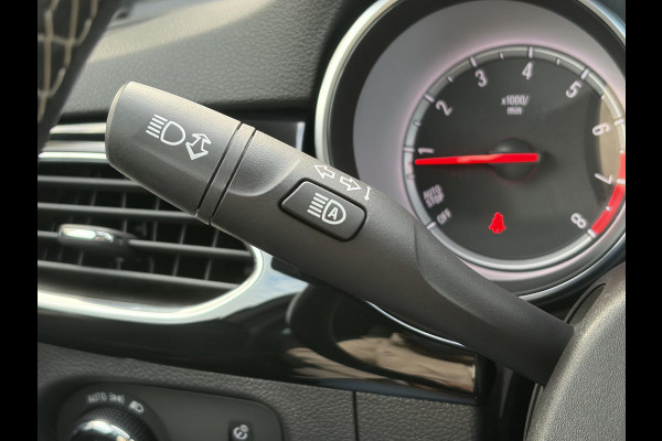 Opel Astra 1.4 Innovation ✓2e Eigenaar✓Carplay✓Keyless✓Camera✓Halfleder✓Navi✓Clima✓Cruise✓150pk✓Pdc V+A✓Rijstrooksensor✓6 Bak✓Dodehoeksensor✓17''Lm velgen✓Recent Beurt gehad✓N.A.P✓Nieuwe Apk bij Aflevering