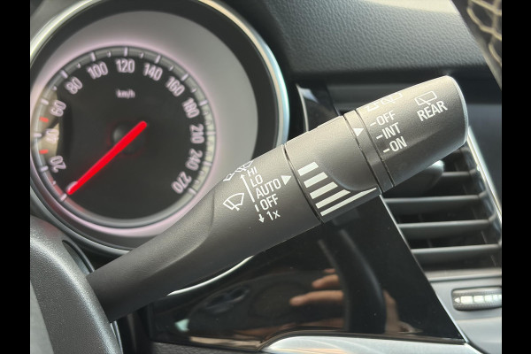 Opel Astra 1.4 Innovation ✓2e Eigenaar✓Carplay✓Keyless✓Camera✓Halfleder✓Navi✓Clima✓Cruise✓150pk✓Pdc V+A✓Rijstrooksensor✓6 Bak✓Dodehoeksensor✓17''Lm velgen✓Recent Beurt gehad✓N.A.P✓Nieuwe Apk bij Aflevering