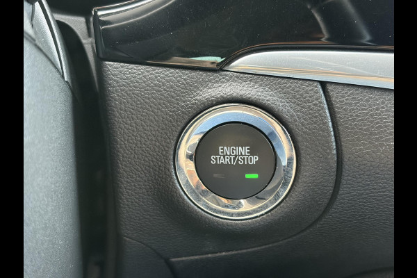 Opel Astra 1.4 Innovation ✓2e Eigenaar✓Carplay✓Keyless✓Camera✓Halfleder✓Navi✓Clima✓Cruise✓150pk✓Pdc V+A✓Rijstrooksensor✓6 Bak✓Dodehoeksensor✓17''Lm velgen✓Recent Beurt gehad✓N.A.P✓Nieuwe Apk bij Aflevering