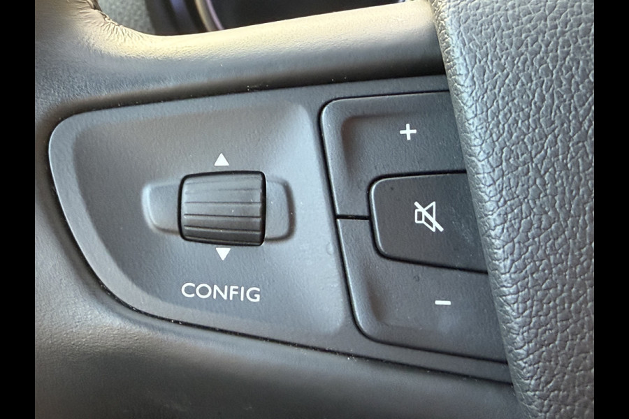 Peugeot e-Expert DC 75 kWh (Stoelverwarming - 2x Schuifdeuren - Keyless Entry - Laadruimte betimmering - Automatische Airco - Navigatie - Parkeer