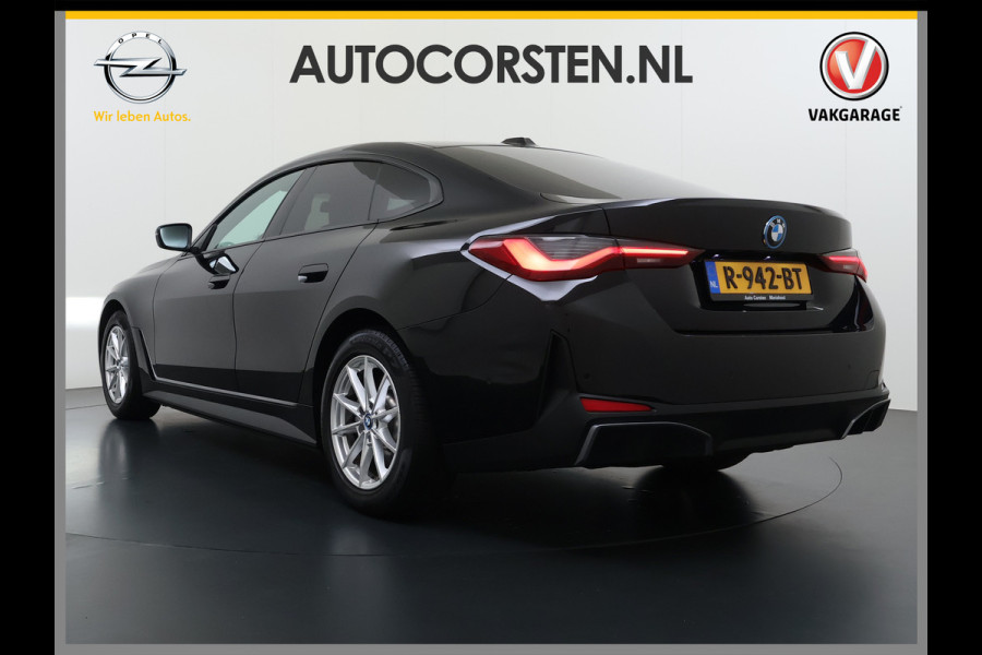 BMW i4 eDrive40 340PK 84kWh High Executive SOH 94% Leder Sportstoelen+Verwarmd Head-Up Display Camera Navi 3-Zone Ecc Live cockpit pro Laserlicht Elek.Achterklep Privacy Glas Isofix Wifi Bluetooth DAB Regen/Lichtsensor Draadloze lader 1e Eigenaar Dealeronderhouden Origineel Nederlandse Auto