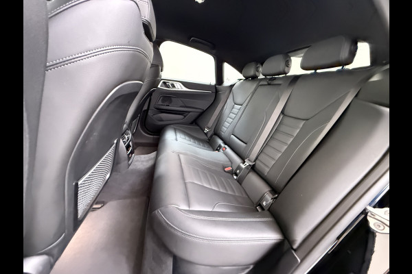 BMW i4 eDrive40 340PK 84kWh High Executive SOH 94% Leder Sportstoelen+Verwarmd Head-Up Display Camera Navi 3-Zone Ecc Live cockpit pro Laserlicht Elek.Achterklep Privacy Glas Isofix Wifi Bluetooth DAB Regen/Lichtsensor Draadloze lader 1e Eigenaar Dealeronderhouden Origineel Nederlandse Auto