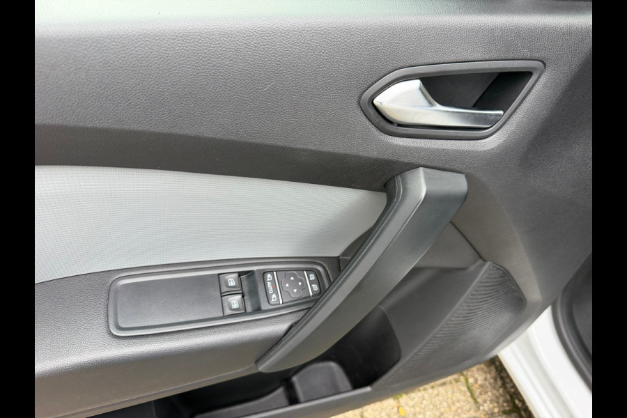Renault Kangoo 1.3 TCe 130 Luxe L1 Navigatie | Cruise control | Airco | Camera | Parkeersensor.