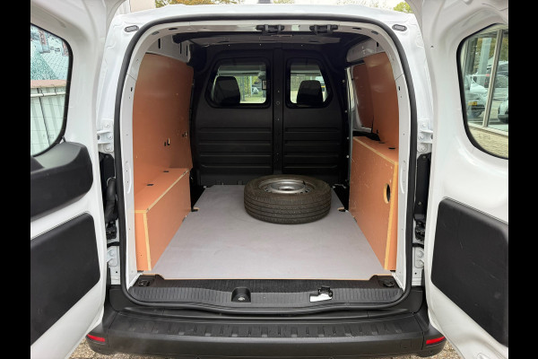 Renault Kangoo 1.3 TCe 130 Luxe L1 Navigatie | Cruise control | Airco | Camera | Parkeersensor.