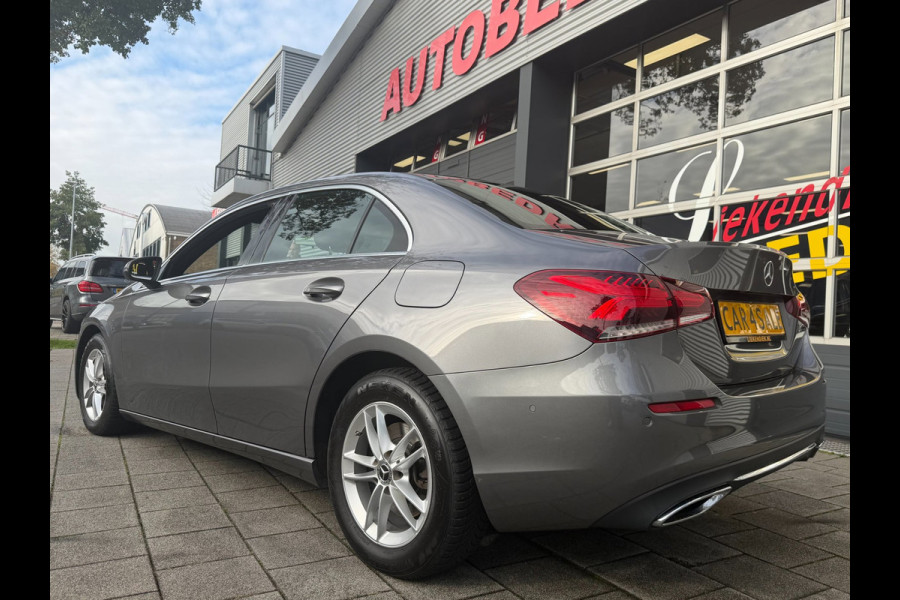 Mercedes-Benz A-Klasse 200 Limousine Progressive Edition - AUTOMAAT I Navigatie/Apple CarPlay I Leer I Airco I PDC I LED I