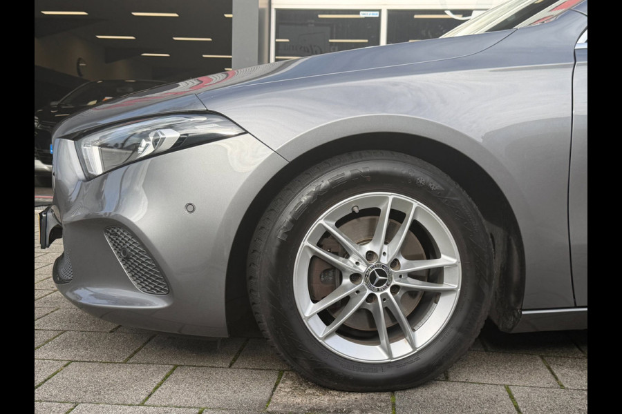 Mercedes-Benz A-Klasse 200 Limousine Progressive Edition - AUTOMAAT I Navigatie/Apple CarPlay I Leer I Airco I PDC I LED I