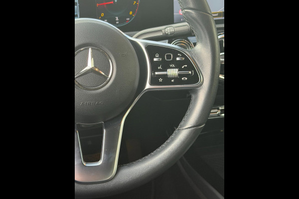 Mercedes-Benz A-Klasse 200 Limousine Progressive Edition - AUTOMAAT I Navigatie/Apple CarPlay I Leer I Airco I PDC I LED I