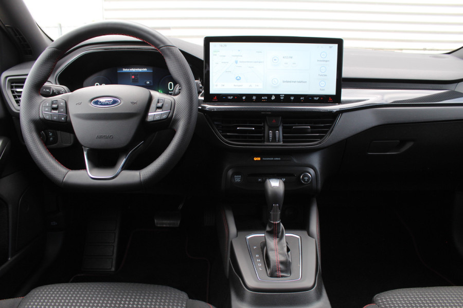 Ford FOCUS Wagon 1.0 EcoBoost Hybrid ST Line X | Trekhaak | BLIS | Winterpack | Adaptieve cruise