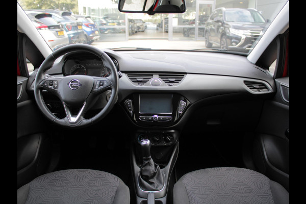 Opel Corsa 1.4 Favourite | APPLE CARPLAY | 12 MAANDEN BOVAG GARANTIE |