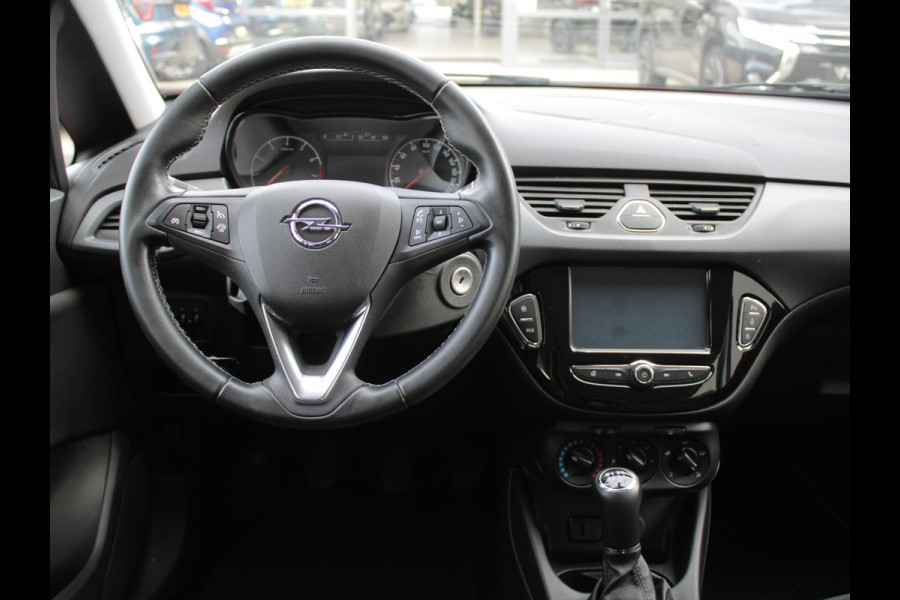 Opel Corsa 1.4 Favourite | APPLE CARPLAY | 12 MAANDEN BOVAG GARANTIE |