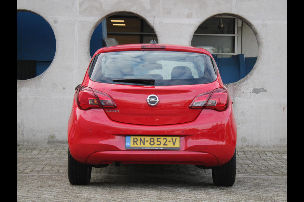 Opel Corsa 1.4 Favourite | APPLE CARPLAY | 12 MAANDEN BOVAG GARANTIE |