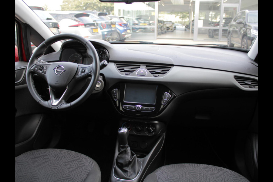 Opel Corsa 1.4 Favourite | APPLE CARPLAY | 12 MAANDEN BOVAG GARANTIE |