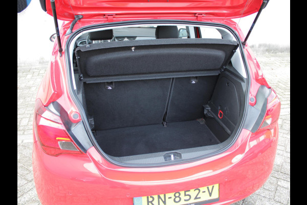 Opel Corsa 1.4 Favourite | APPLE CARPLAY | 12 MAANDEN BOVAG GARANTIE |