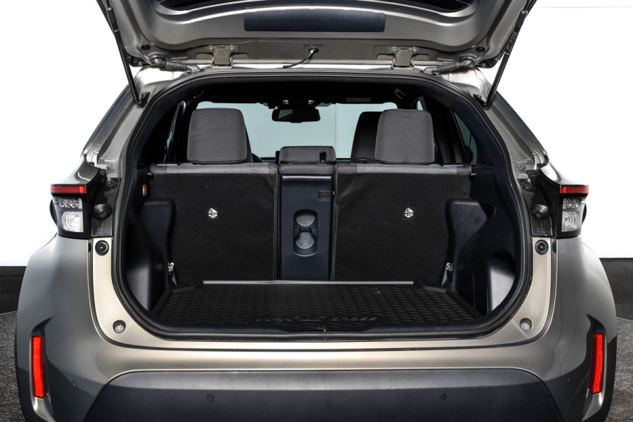 Toyota Yaris Cross 1.5 Hybrid 115 First Edition (Facelift) | Dig. Cockpit | Adapt. Cruise | Stoelverwarming | Camera | PDC | App. Connect | LM  17"| 6385