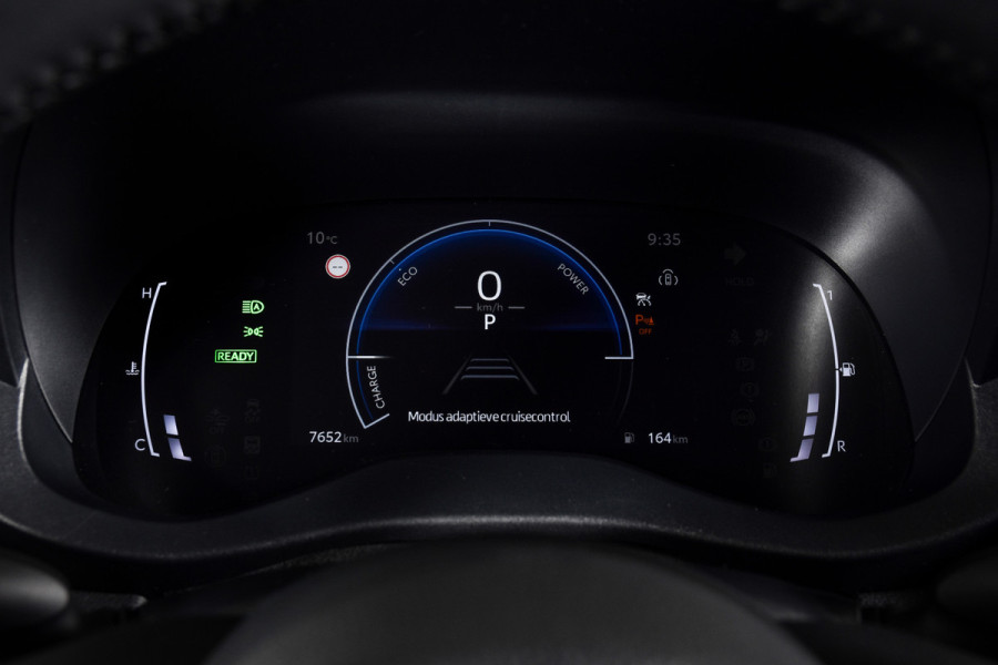 Toyota Yaris Cross 1.5 Hybrid 115 First Edition (Facelift) | Dig. Cockpit | Adapt. Cruise | Stoelverwarming | Camera | PDC | App. Connect | LM  17"| 6385