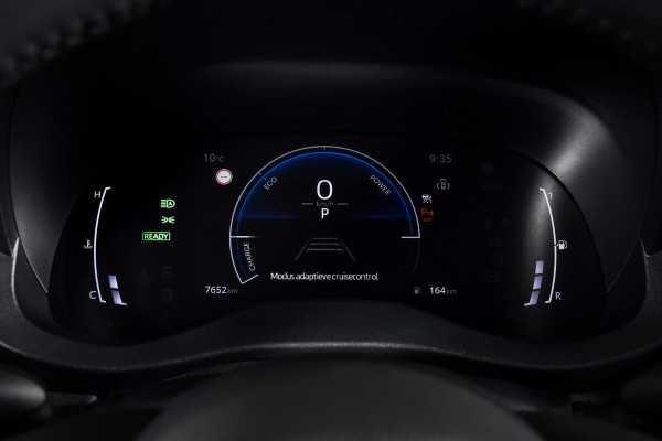 Toyota Yaris Cross 1.5 Hybrid 115 First Edition (Facelift) | Dig. Cockpit | Adapt. Cruise | Stoelverwarming | Camera | PDC | App. Connect | LM  17"| 6385