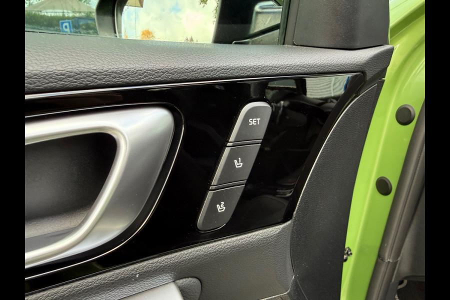 Kia Xceed 1.5 T-GDi GT-PlusLine - Automaat - Pano/Schuifdak - Winterpakket- Navi - Org.NL