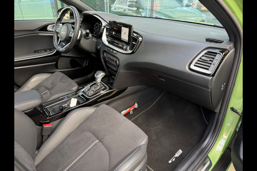 Kia Xceed 1.5 T-GDi GT-PlusLine - Automaat - Pano/Schuifdak - Winterpakket- Navi - Org.NL