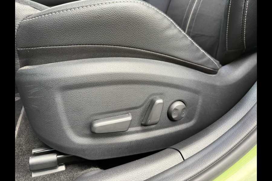 Kia Xceed 1.5 T-GDi GT-PlusLine - Automaat - Pano/Schuifdak - Winterpakket- Navi - Org.NL