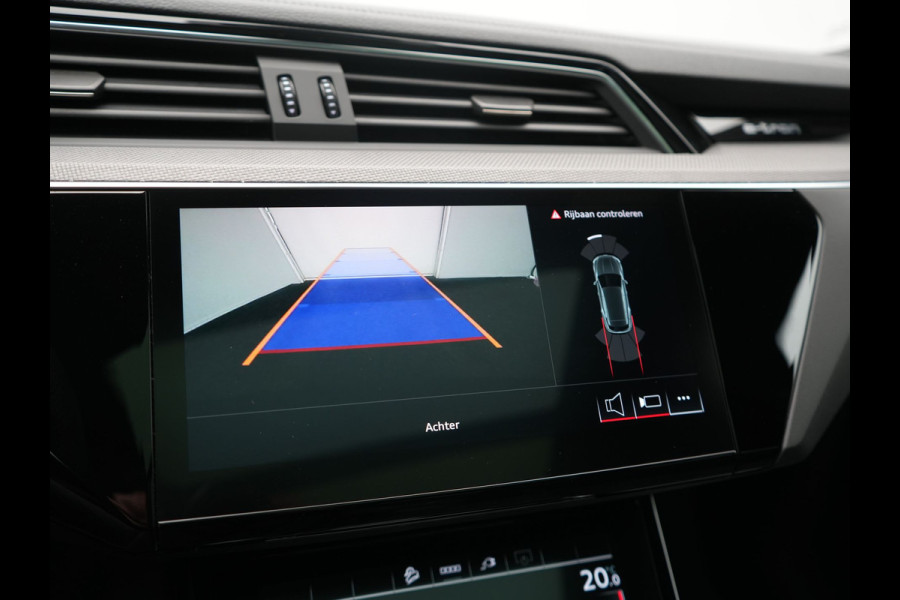 Audi Q8 e-tron 55 Quattro S Line 115 kWh 408pk Dealer O.H | Panodak | Luchtvering | Camera | Bang & Olufsen | Alcantara Sportstoelen Memory & Verwarmd | Sfeerverlichting | Cruise Control | DAB | Navigatie | Virtual | 21"L.M |
