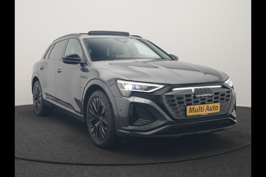 Audi Q8 e-tron 55 Quattro S Line 115 kWh 408pk Dealer O.H | Panodak | Luchtvering | Camera | Bang & Olufsen | Alcantara Sportstoelen Memory & Verwarmd | Sfeerverlichting | Cruise Control | DAB | Navigatie | Virtual | 21"L.M |