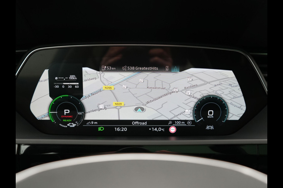 Audi Q8 e-tron 55 Quattro S Line 115 kWh 408pk Dealer O.H | Panodak | Luchtvering | Camera | Bang & Olufsen | Alcantara Sportstoelen Memory & Verwarmd | Sfeerverlichting | Cruise Control | DAB | Navigatie | Virtual | 21"L.M |
