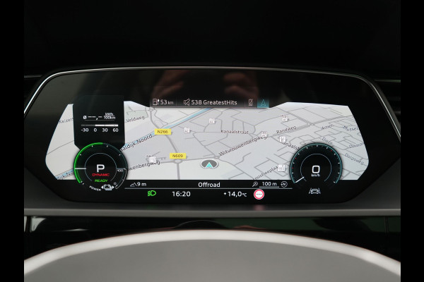 Audi Q8 e-tron 55 Quattro S Line 115 kWh 408pk Dealer O.H | Panodak | Luchtvering | Camera | Bang & Olufsen | Alcantara Sportstoelen Memory & Verwarmd | Sfeerverlichting | Cruise Control | DAB | Navigatie | Virtual | 21"L.M |