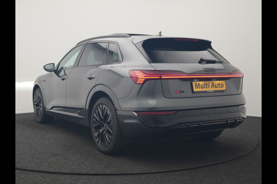 Audi Q8 e-tron 55 Quattro S Line 115 kWh 408pk Dealer O.H | Panodak | Luchtvering | Camera | Bang & Olufsen | Alcantara Sportstoelen Memory & Verwarmd | Sfeerverlichting | Cruise Control | DAB | Navigatie | Virtual | 21"L.M |