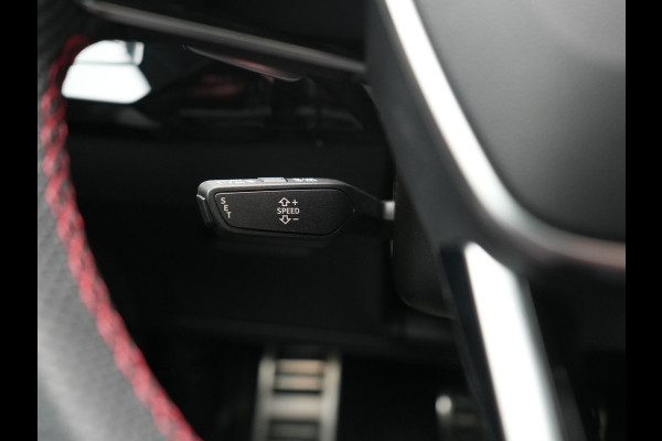 Audi Q8 e-tron 55 Quattro S Line 115 kWh 408pk Dealer O.H | Panodak | Luchtvering | Camera | Bang & Olufsen | Alcantara Sportstoelen Memory & Verwarmd | Sfeerverlichting | Cruise Control | DAB | Navigatie | Virtual | 21"L.M |