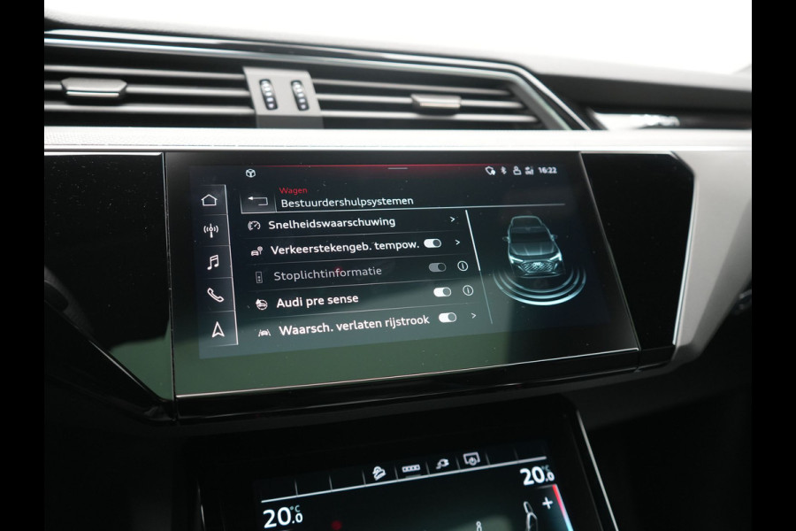 Audi Q8 e-tron 55 Quattro S Line 115 kWh 408pk Dealer O.H | Panodak | Luchtvering | Camera | Bang & Olufsen | Alcantara Sportstoelen Memory & Verwarmd | Sfeerverlichting | Cruise Control | DAB | Navigatie | Virtual | 21"L.M |
