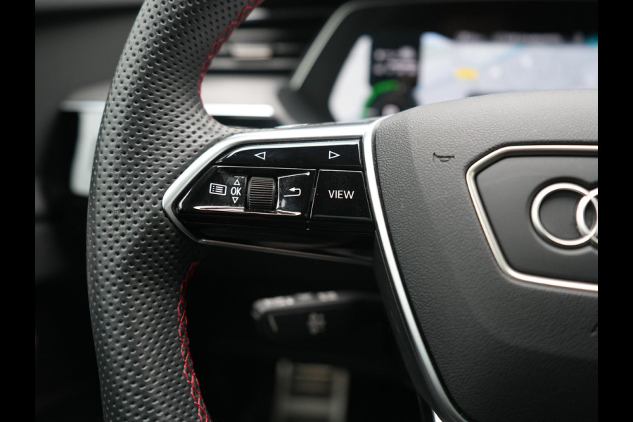 Audi Q8 e-tron 55 Quattro S Line 115 kWh 408pk Dealer O.H | Panodak | Luchtvering | Camera | Bang & Olufsen | Alcantara Sportstoelen Memory & Verwarmd | Sfeerverlichting | Cruise Control | DAB | Navigatie | Virtual | 21"L.M |
