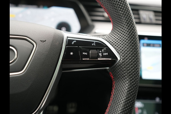 Audi Q8 e-tron 55 Quattro S Line 115 kWh 408pk Dealer O.H | Panodak | Luchtvering | Camera | Bang & Olufsen | Alcantara Sportstoelen Memory & Verwarmd | Sfeerverlichting | Cruise Control | DAB | Navigatie | Virtual | 21"L.M |