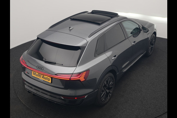 Audi Q8 e-tron 55 Quattro S Line 115 kWh 408pk Dealer O.H | Panodak | Luchtvering | Camera | Bang & Olufsen | Alcantara Sportstoelen Memory & Verwarmd | Sfeerverlichting | Cruise Control | DAB | Navigatie | Virtual | 21"L.M |