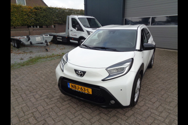 Toyota Aygo X 1.0 VVT-i MT Play