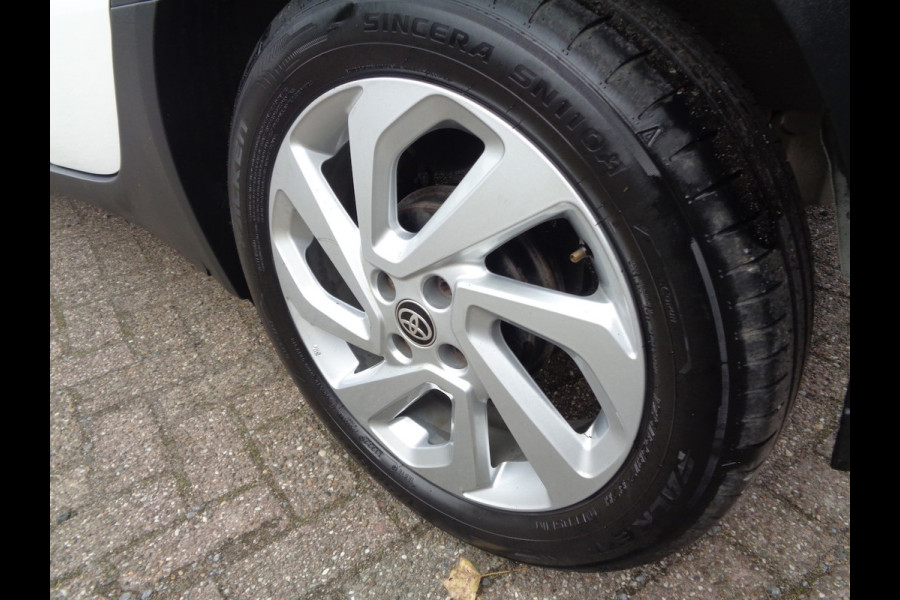 Toyota Aygo X 1.0 VVT-i MT Play