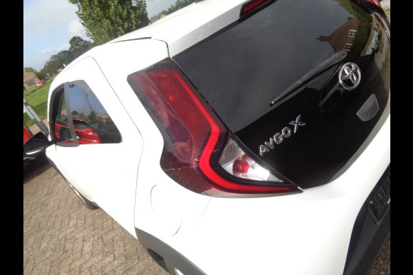 Toyota Aygo X 1.0 VVT-i MT Play