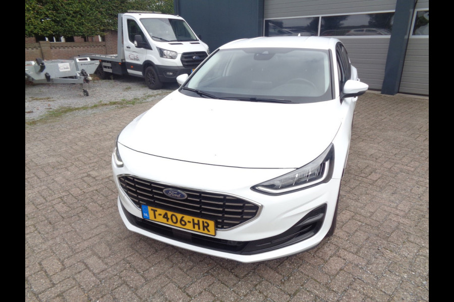 Ford Focus 1.0 EcoBoost Hybrid Titanium