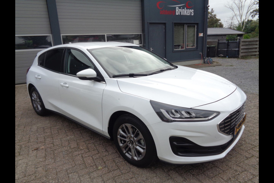 Ford Focus 1.0 EcoBoost Hybrid Titanium