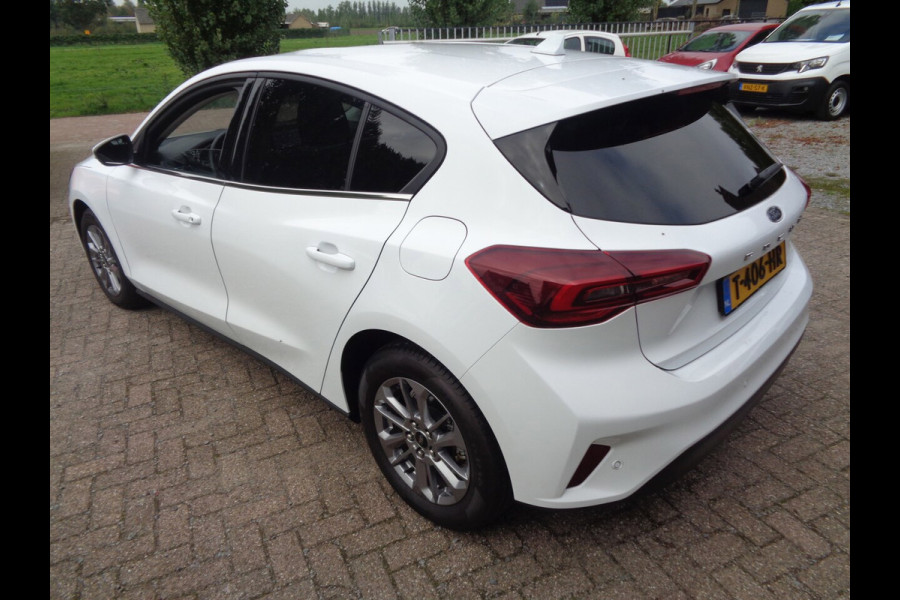 Ford Focus 1.0 EcoBoost Hybrid Titanium