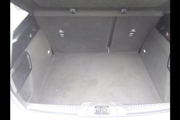 Ford Focus 1.0 EcoBoost Hybrid Titanium