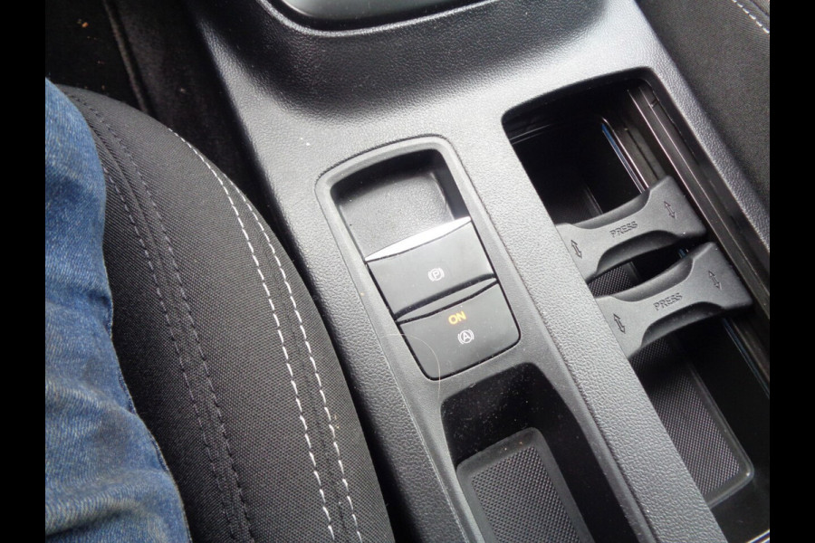 Ford Focus 1.0 EcoBoost Hybrid Titanium