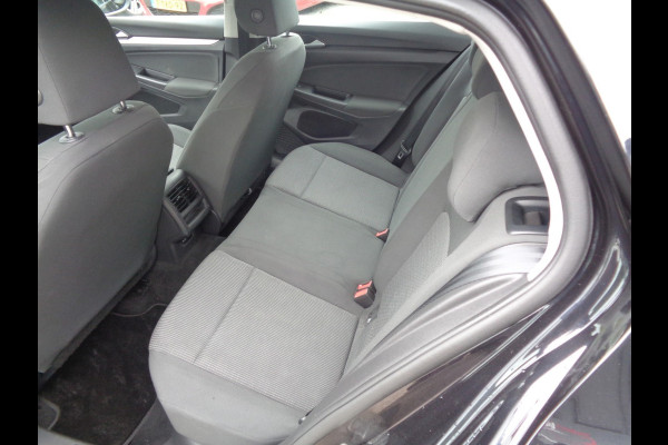 Volkswagen Golf 1.0 TSI Golf