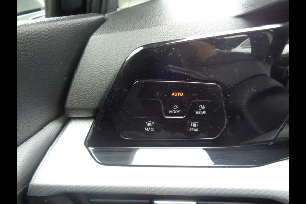 Volkswagen Golf 1.0 TSI Golf