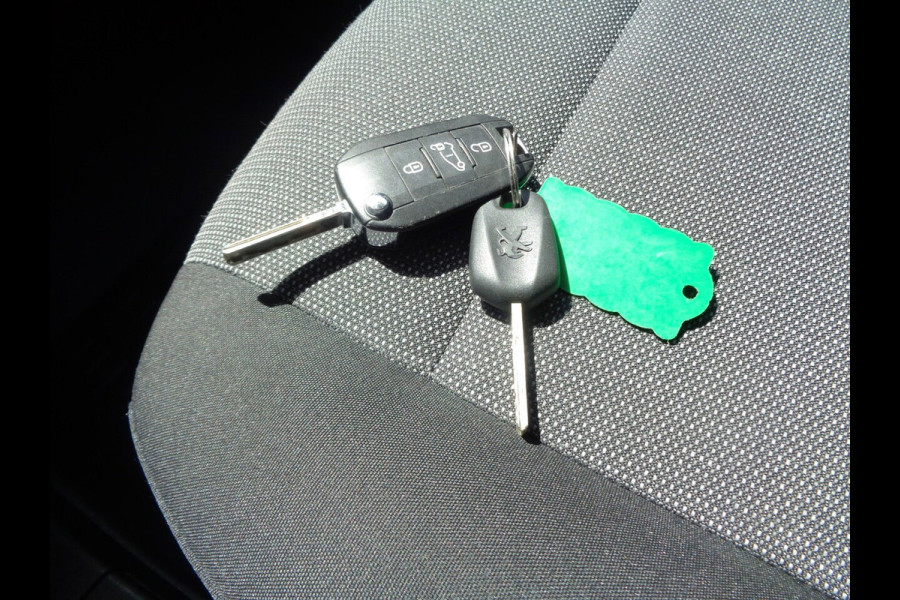 Peugeot Partner 1.2 PureTech Premium