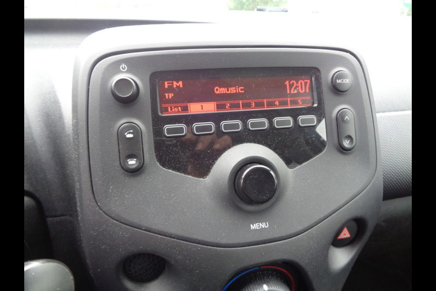 Toyota Aygo 1.0 VVT-i x-fun