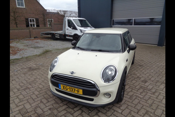 MINI 5-deurs 1.5 One First